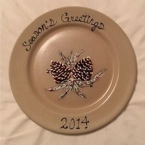 Salmon Falls Stoneware Seasons Greetings 2014 Plate